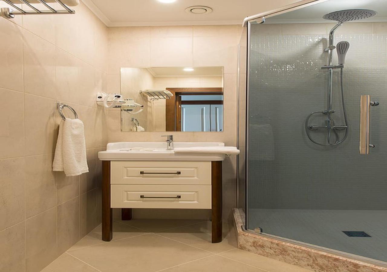 Boutique Hotel Kaspi テミルタウ エクステリア 写真