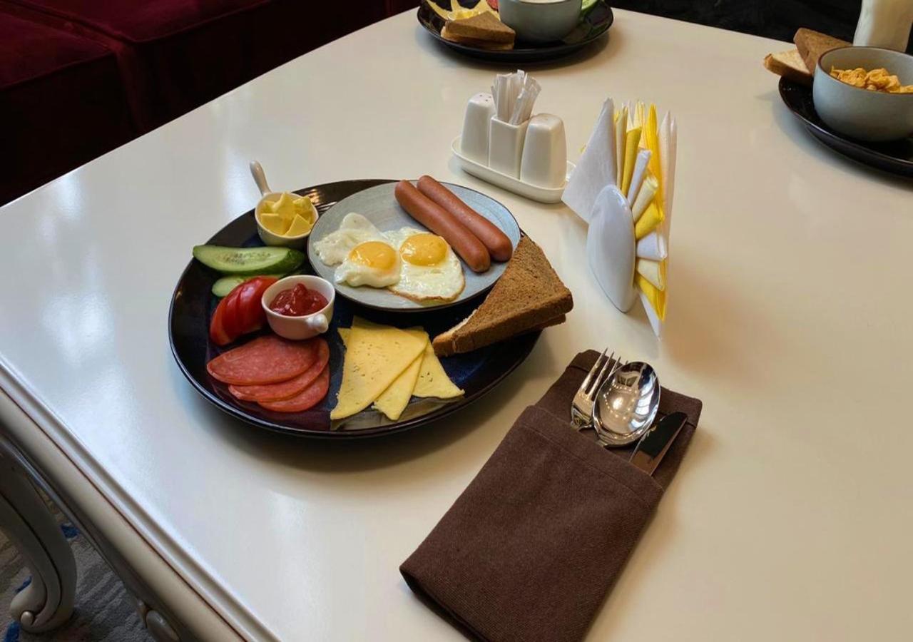 Boutique Hotel Kaspi テミルタウ エクステリア 写真